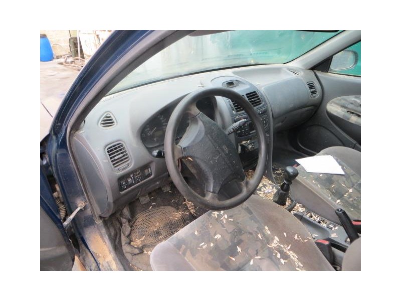 mitsubishi carisma del año 1999