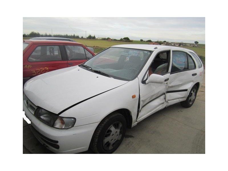 nissan almera del año 1996