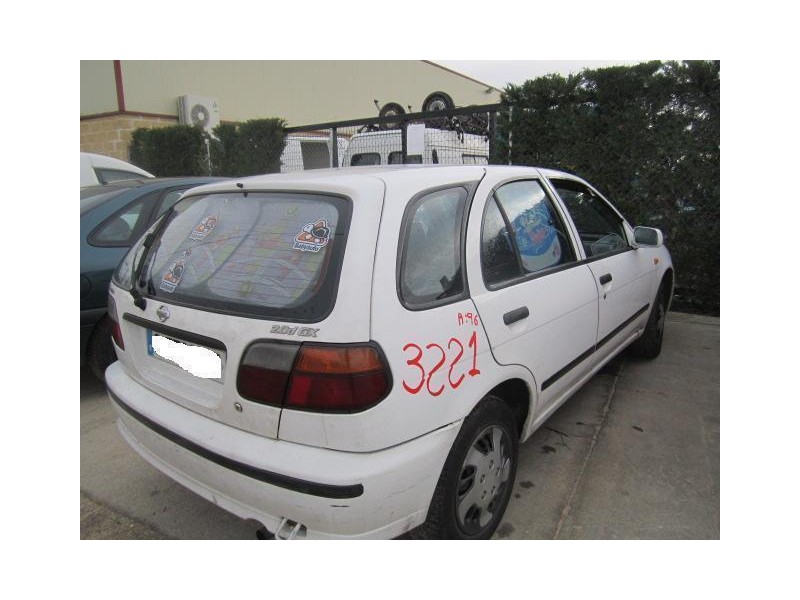 nissan almera del año 1996
