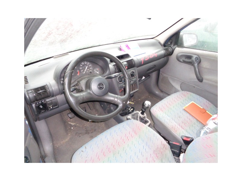 opel corsa del año 1995