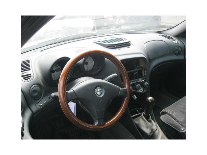 alfa romeo 156 del año 2000