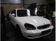 daewoo nubira del año 2000