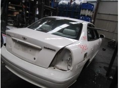 daewoo nubira del año 2000 2