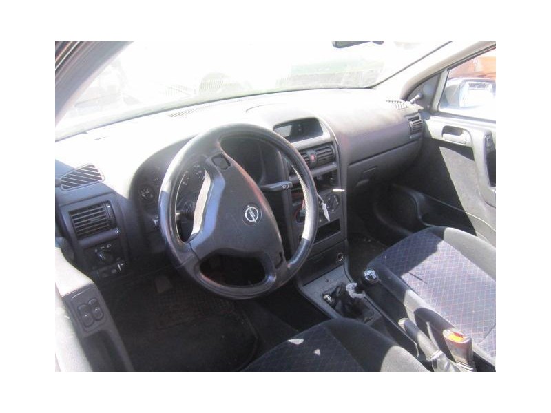 opel astra del año 1998