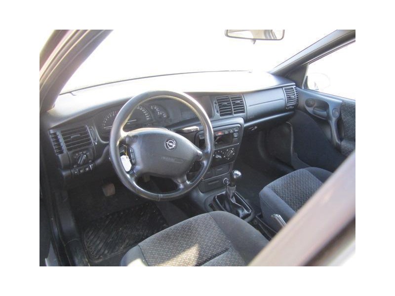 opel vectra del año 1996