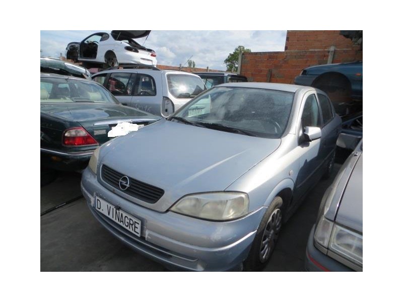 opel astra del año 2000