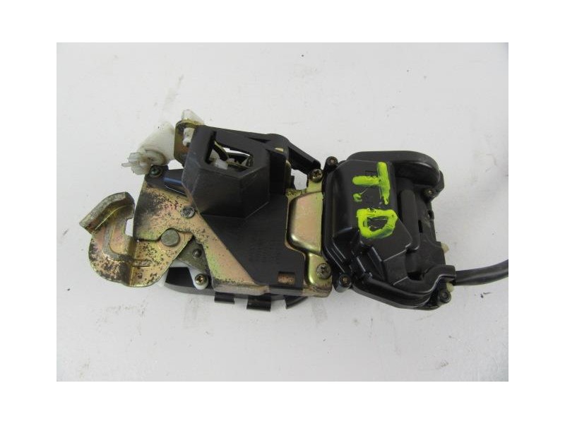 Recambio de cerradura pta. tras. dch. : mazda 323 : 2.0 td (100,61cv) [2001] para mazda 323 2.0 td referencia OEM IAM 2PINES  