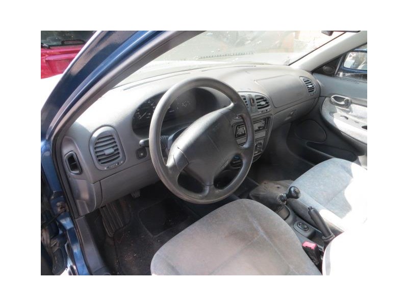 daewoo nubira del año 1998