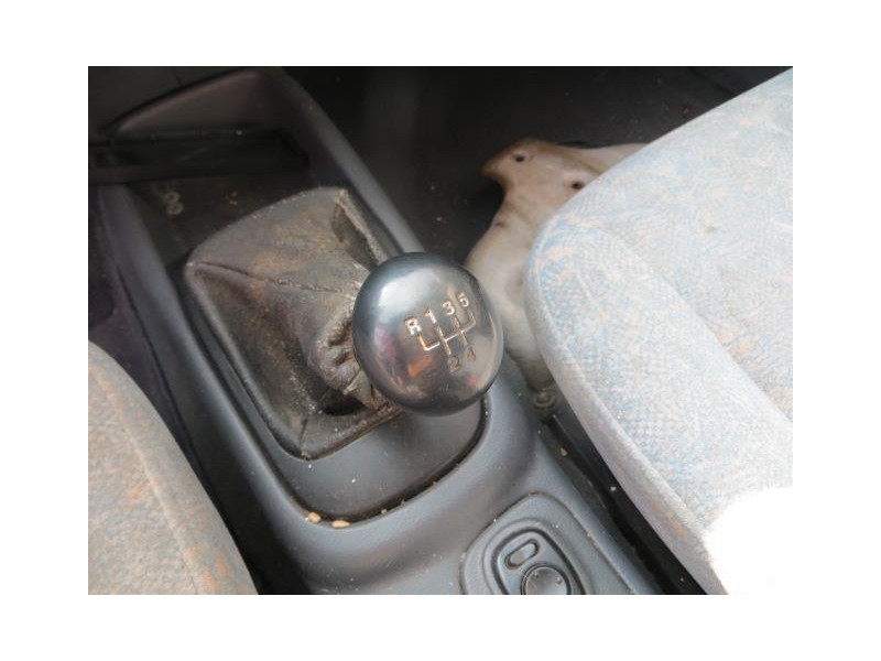 daewoo nubira del año 1998