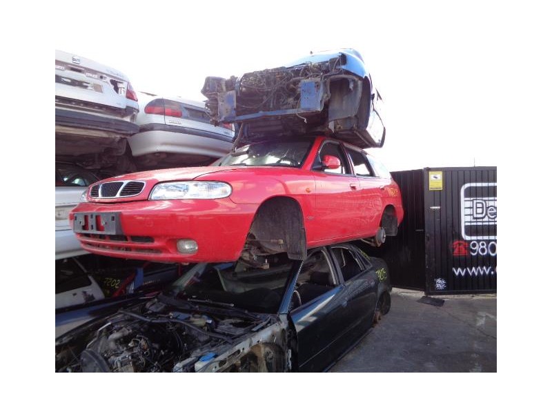 daewoo nubira del año 1999