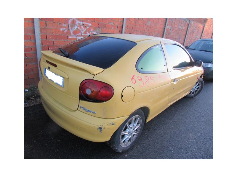 renault megane del año 2000