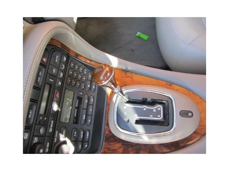 jaguar xj del año 1998