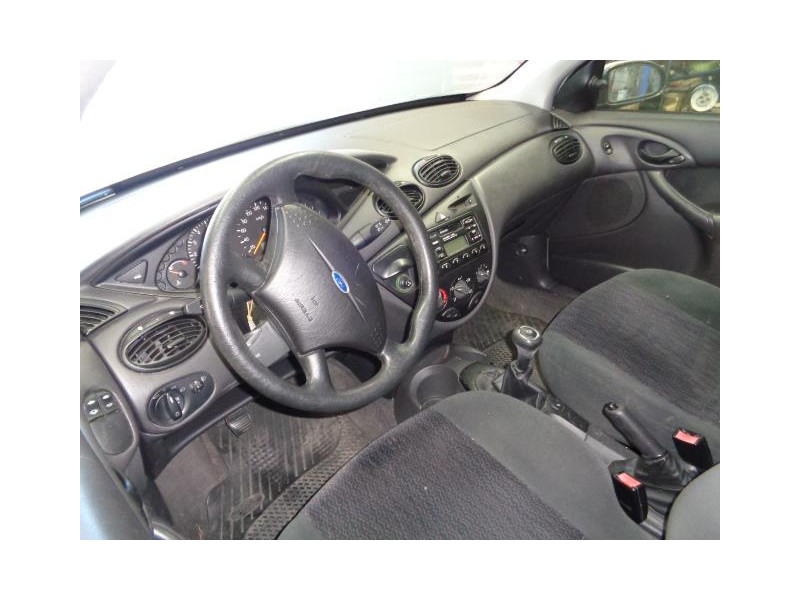 ford focus del año 2000