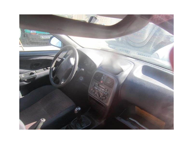 mitsubishi carisma del año 1999