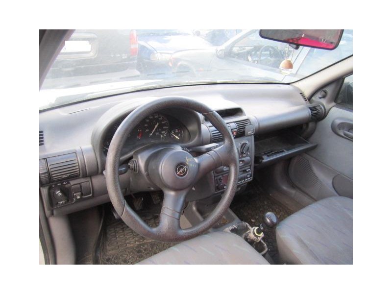 opel corsa del año 1994