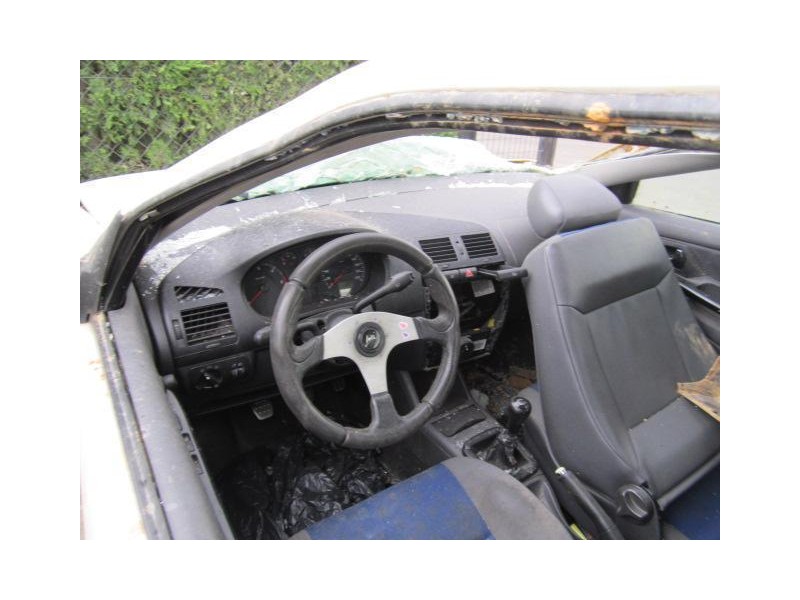 seat ibiza del año 1999