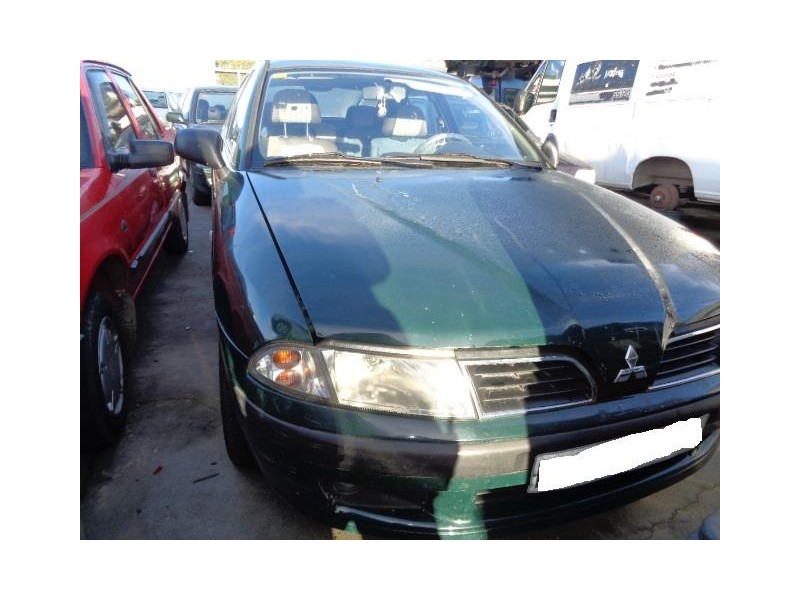 mitsubishi carisma del año 2000