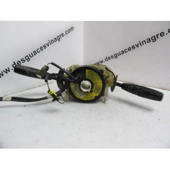 MANDO LUCES Y LIMPIAS 0K2DK66120 