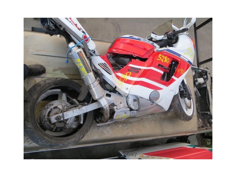 honda cbr 1000 del año 1990