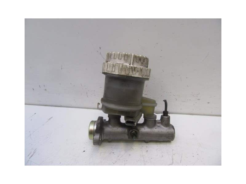 Recambio de bomba de freno para mitsubishi galant viii (ea_) 2.0 (ea2a) referencia OEM IAM MR307507  