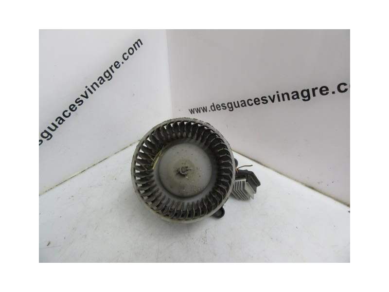 Recambio de motor calefaccion para kia carens 1.8 g /tb referencia OEM IAM 1K2C061520  