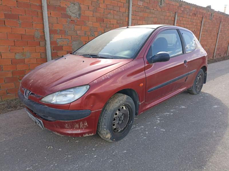PEUGEOT 206 BERLINA