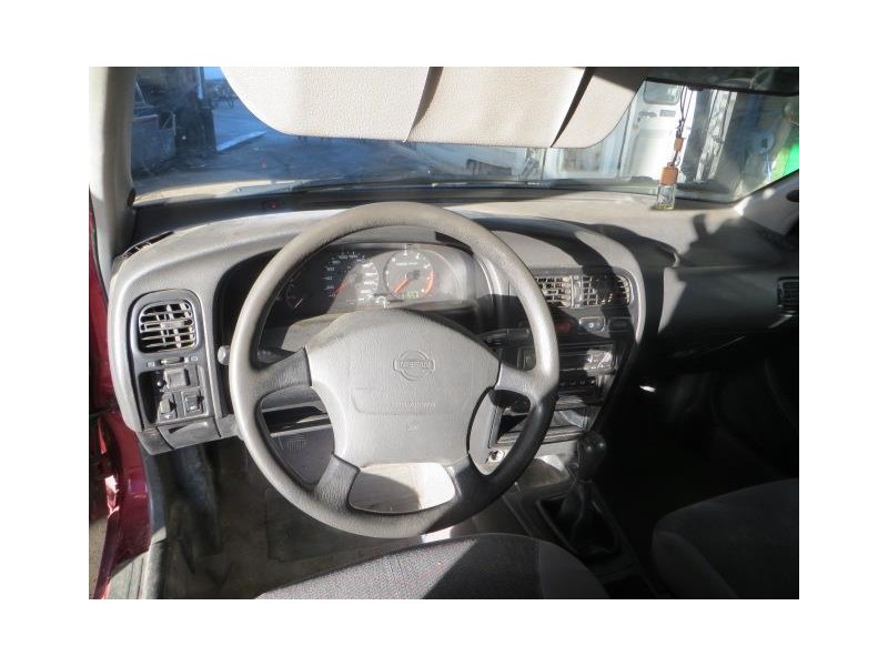 nissan primera del año 1996