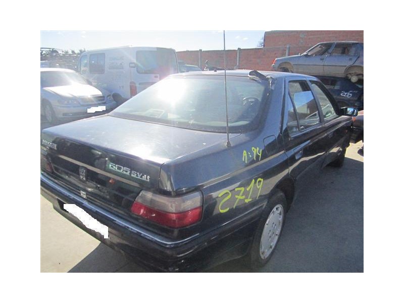 peugeot 605 del año 1970