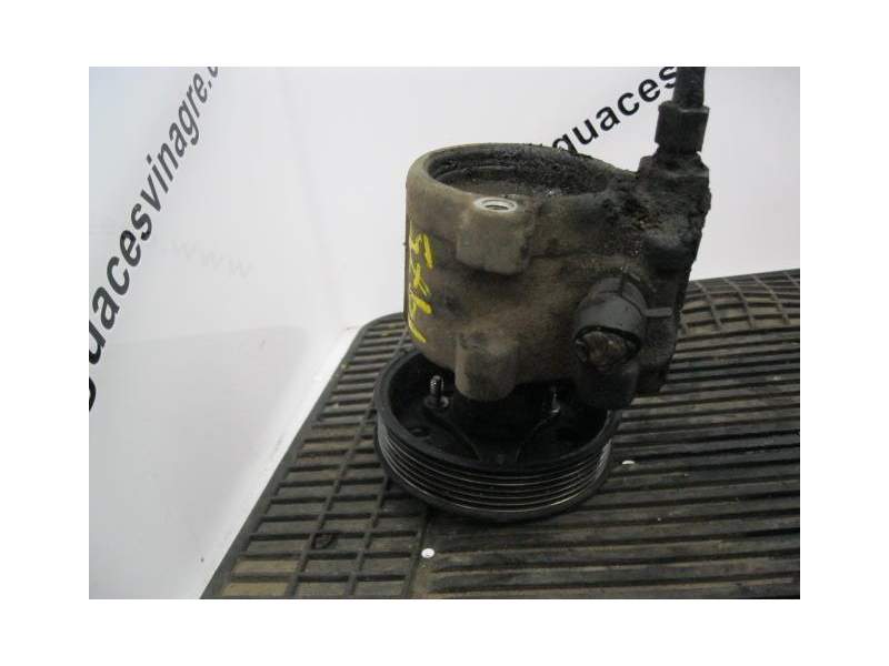 Recambio de bomba direccion para renault megane 1.9 td -f9q referencia OEM IAM 26046186  
