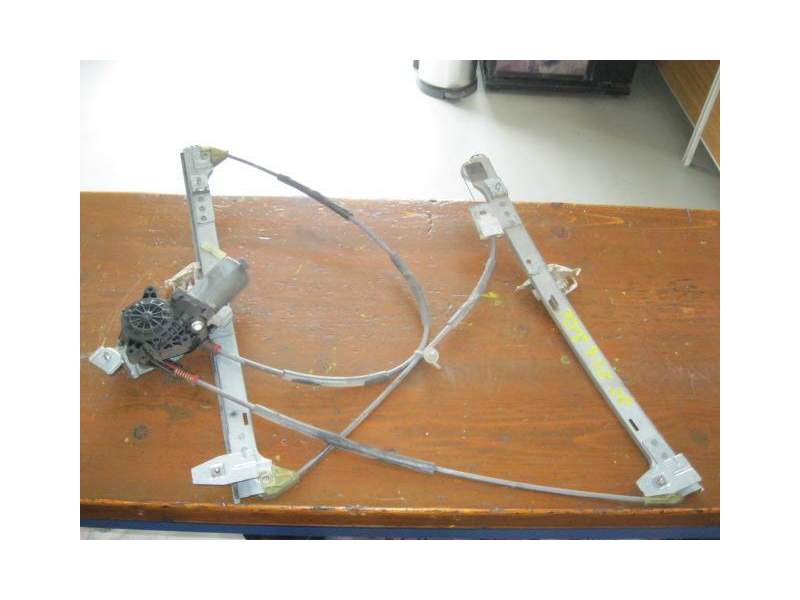 Recambio de elevalunas delantero izquierdo para citroën xsara coupé (n0) 1.9 td referencia OEM IAM 3P  