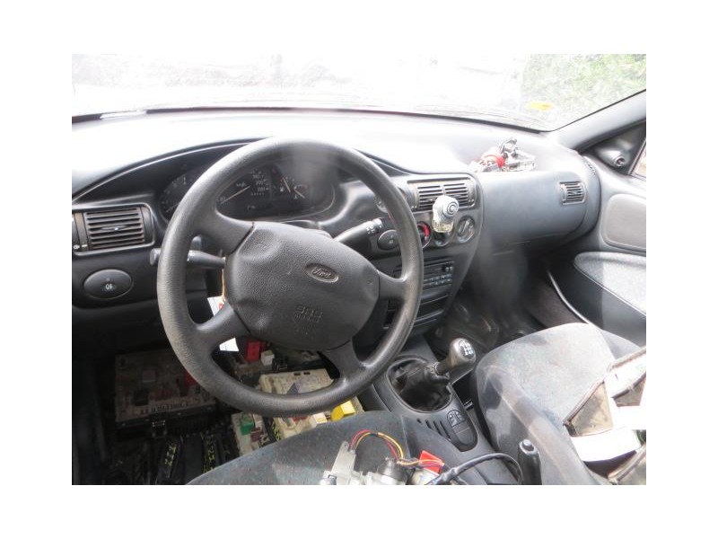 ford escort del año 1995