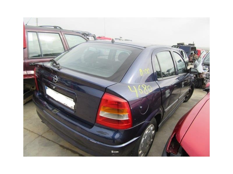 opel astra del año 2000