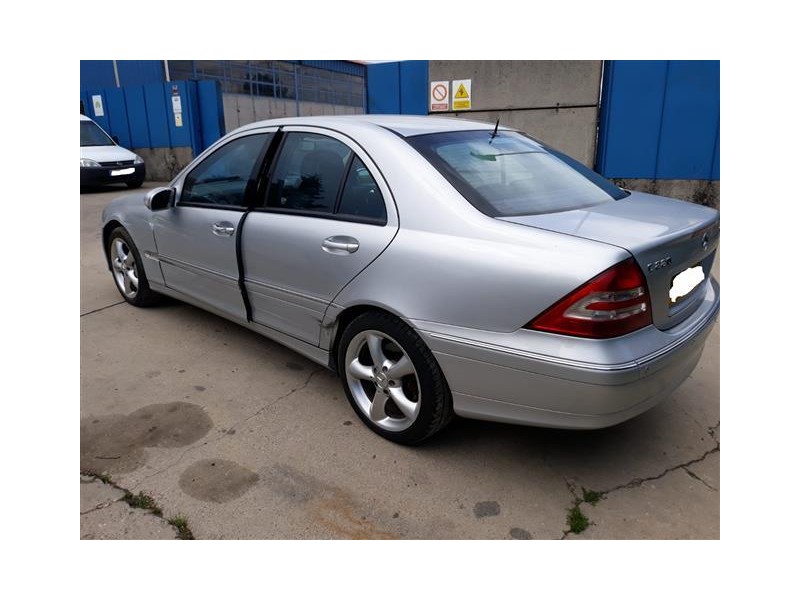 m. benz c 220 del año 2004