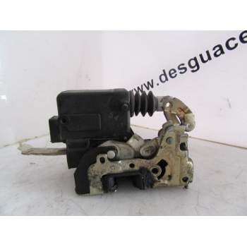CERRADURA PUERTA TRASERA DERECHA CON CIERRE 