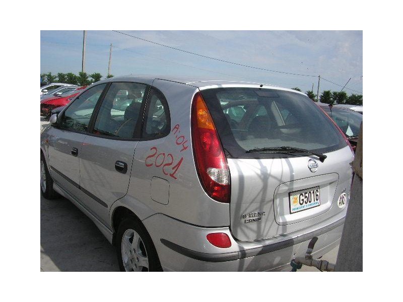 nissan almera tino del año 2004