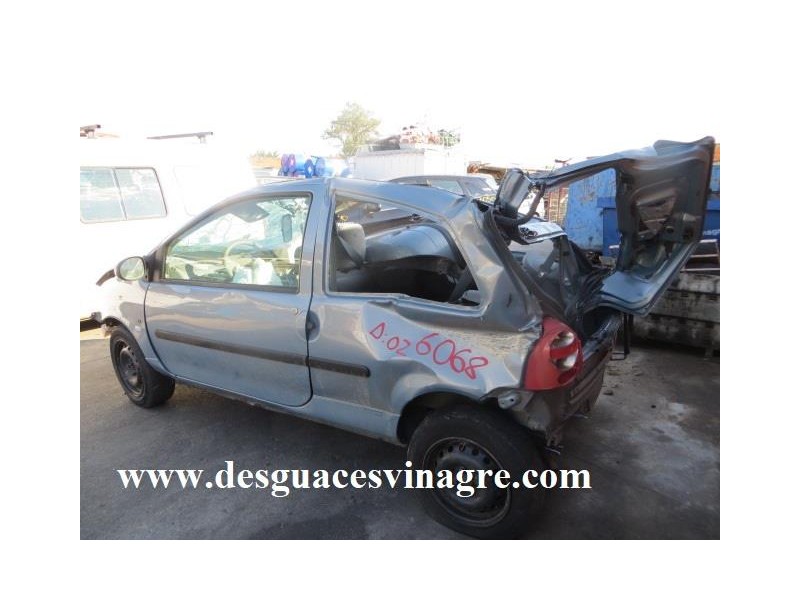 renault twingo del año 2002