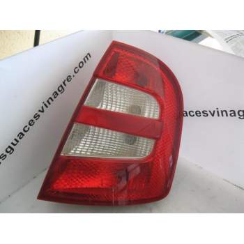 PILOTO TRASERO DERECHO 6Y6945112B 