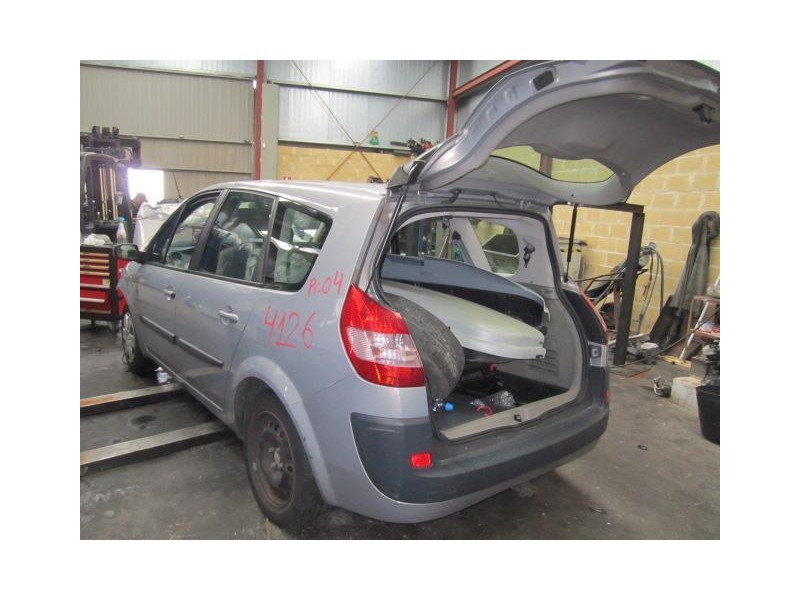 renault scenic del año 2004