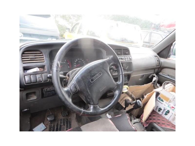 opel monterey del año 1999