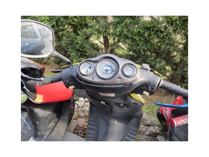 suzuki ay50aw e y3g 50 del año 2002