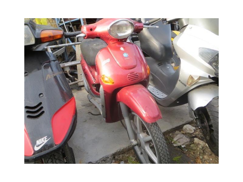 piaggio liberty 50 del año 2000