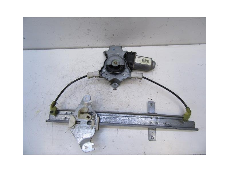 Recambio de elevalunas elec. tra. izq. : nissan almera : 1.8 g tino (115,57cv) [2006] para nissan almera 1.8 g tino referencia O