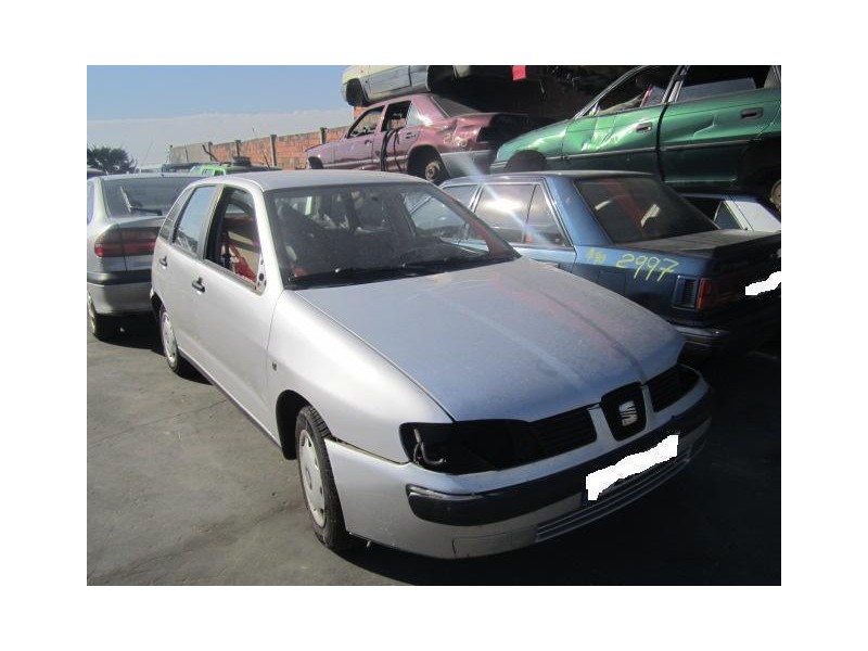 seat ibiza del año 1999