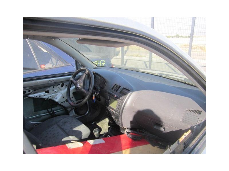 seat ibiza del año 1999