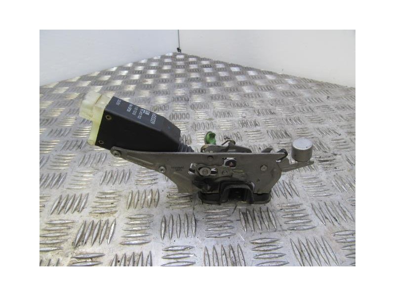 Recambio de cerradura pta. tras. dch. : opel omega : 2.2 td (119,64cv) [2001] para opel omega 2.2 td referencia OEM IAM   