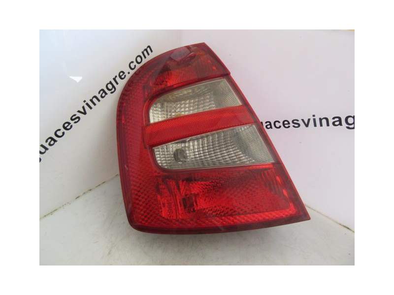 Recambio de piloto trasero izquierdo para skoda fabia i (6y2) 1.9 sdi referencia OEM IAM   