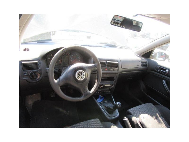 volkswagen golf del año 1999