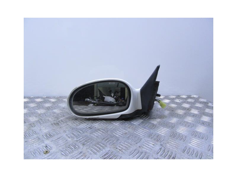 Recambio de retrovisor izq : kia shuma : 1.5 g (88,37cv) [2000] para kia shuma 1.5 g referencia OEM IAM ELECTRICOBLANCO  