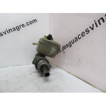 BOMBA DE FRENO 4 TUBOS 