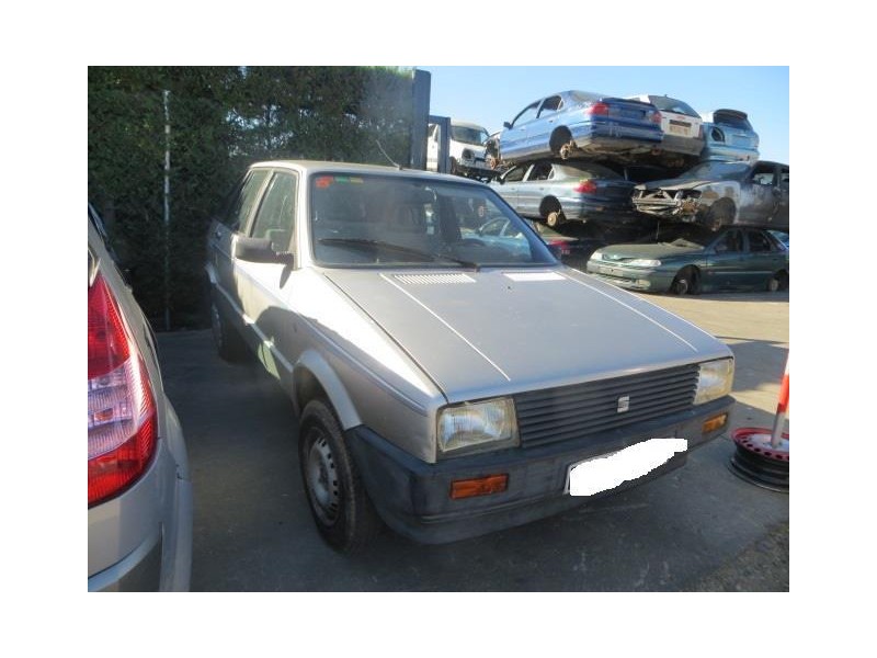 seat ibiza del año 1988